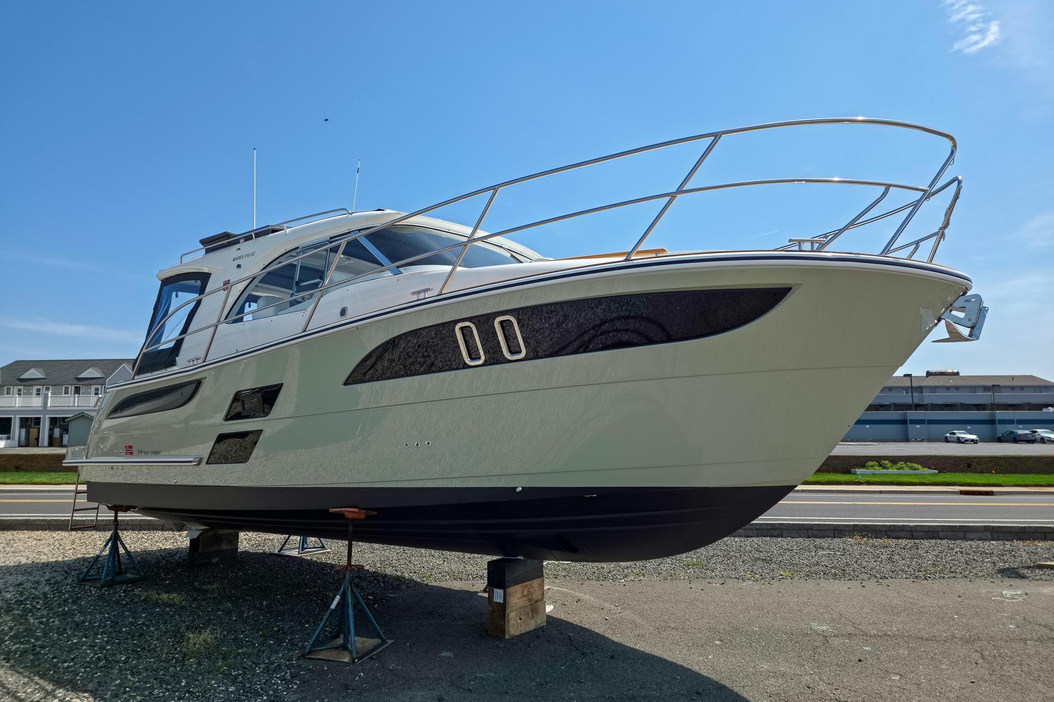 2026 Marex 310 Sun Cruiser