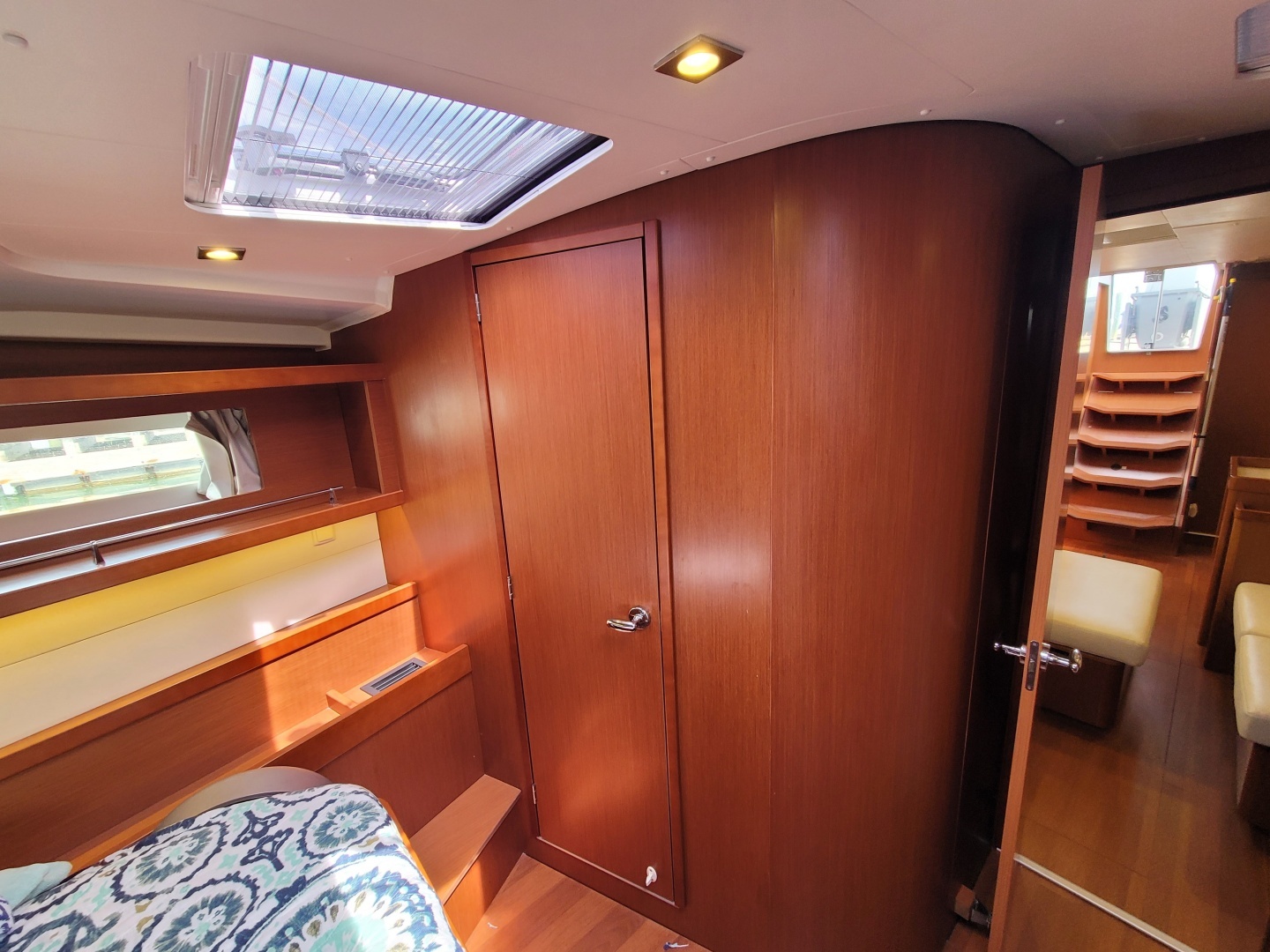 2015 Beneteau Oceanis 45 - Image 21