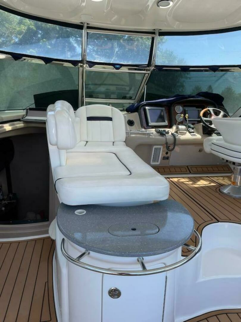 2006 Sea Ray 52 Sundancer - Image 11