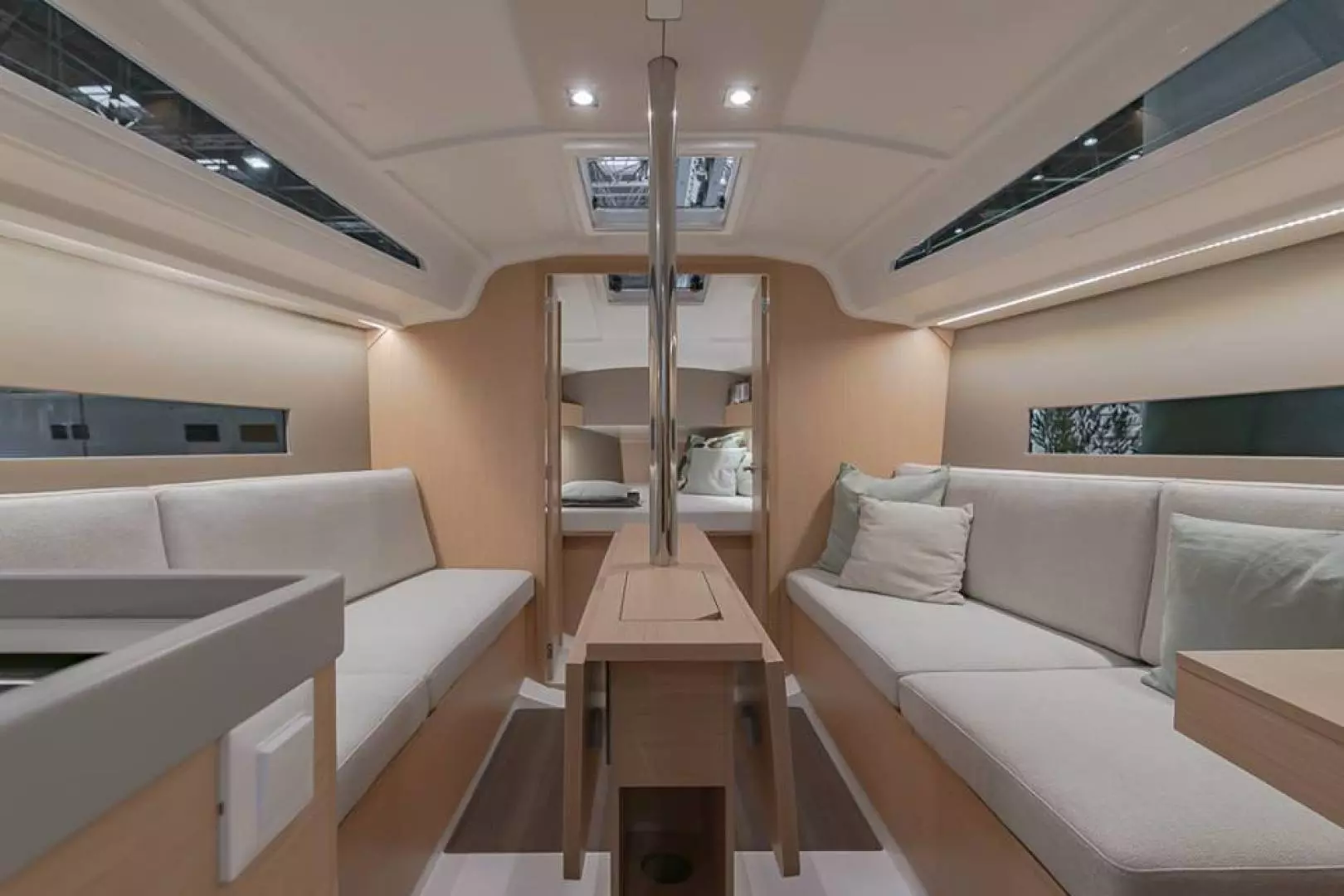 2026 Beneteau Oceanis 30.1 - Image 12