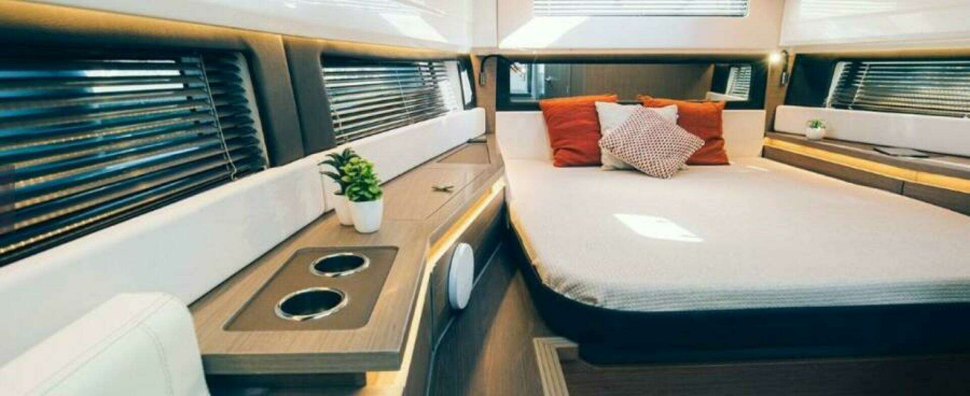 2025 Wellcraft 38 Explorer - Image 37