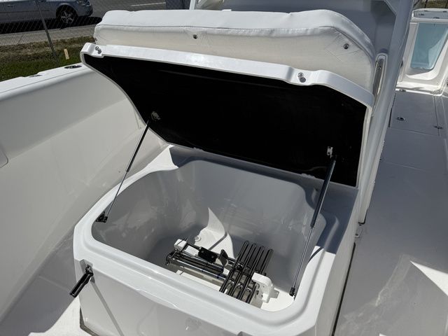 2026 Sea Fox Commander 268 - 12