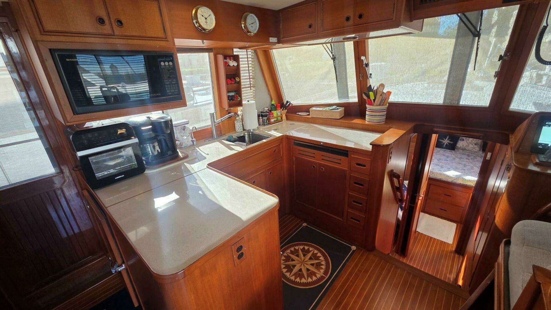 1997 Grand Banks 49 Classic - Image 27