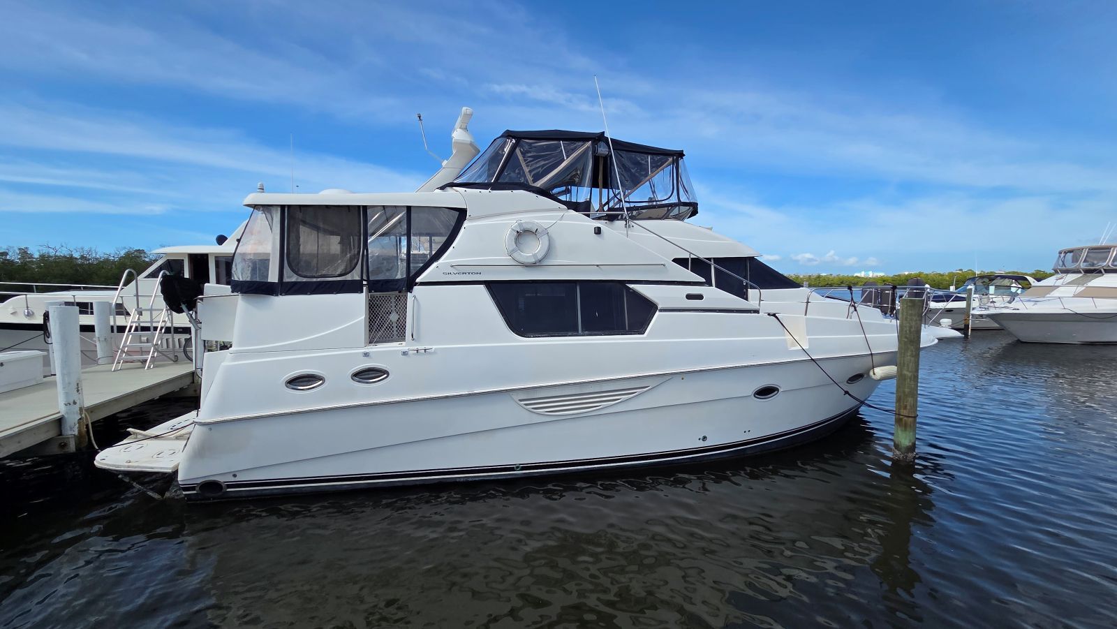 2001 Silverton 453 Silverton