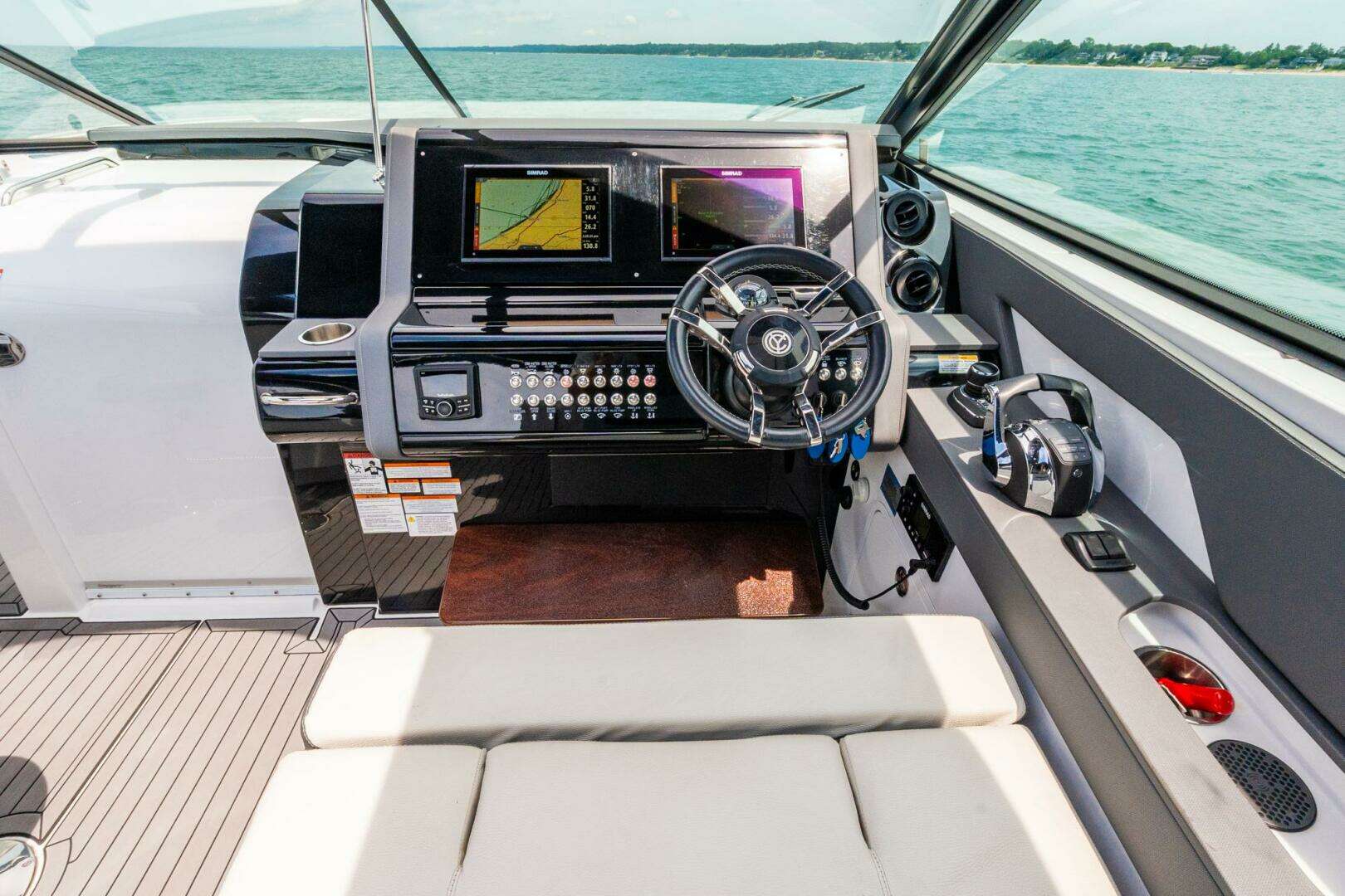 2021 Cruisers Yachts — - Image 26