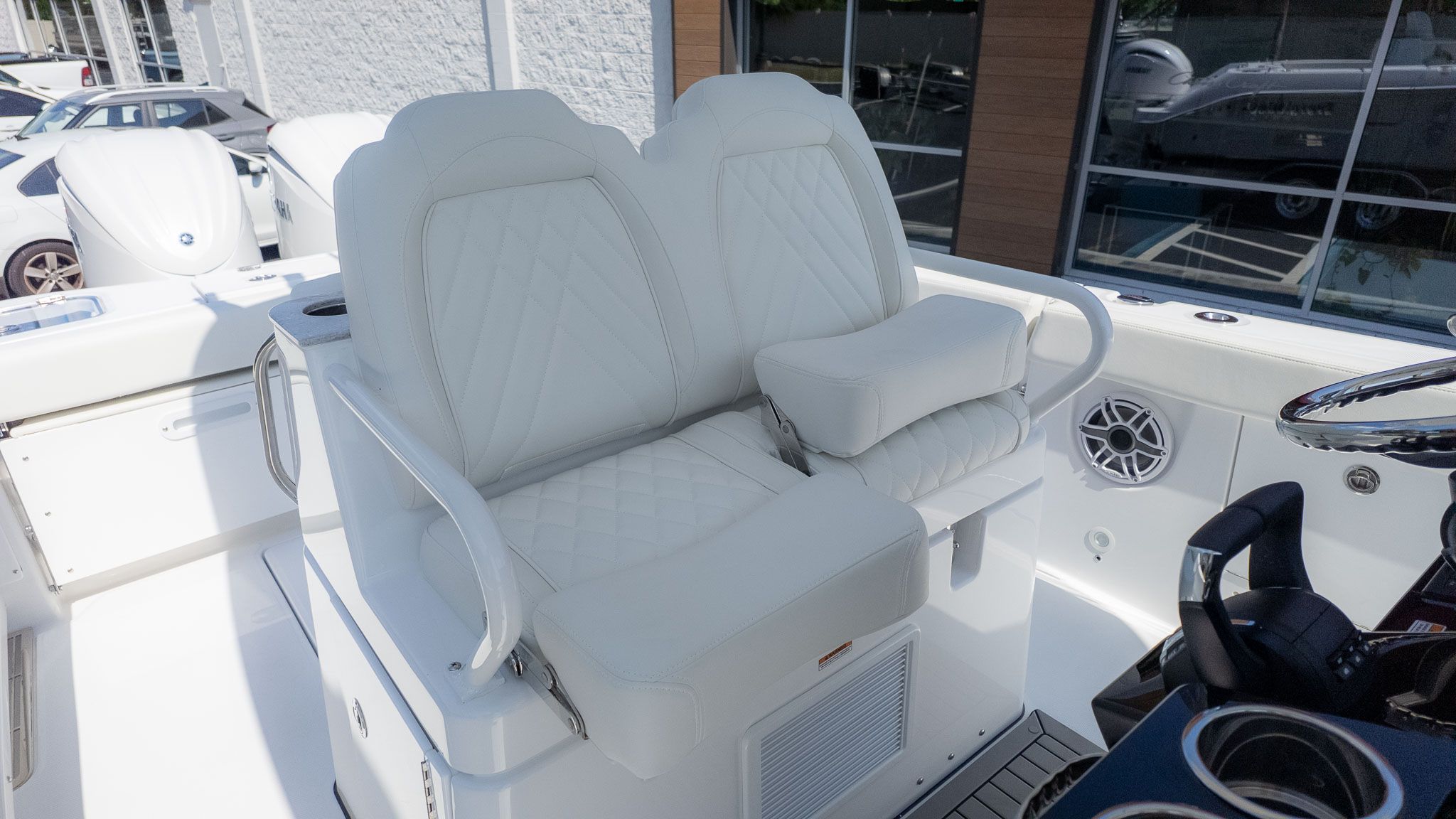 2026 Everglades 285 Center Console - 18