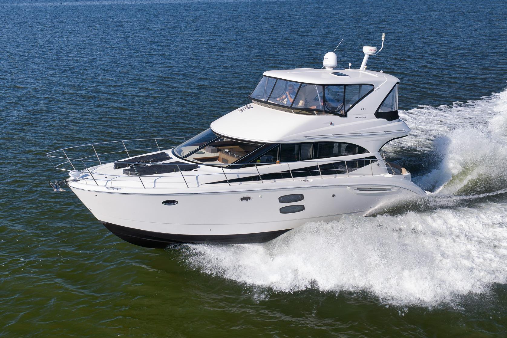 2012 Meridian 441 Sedan