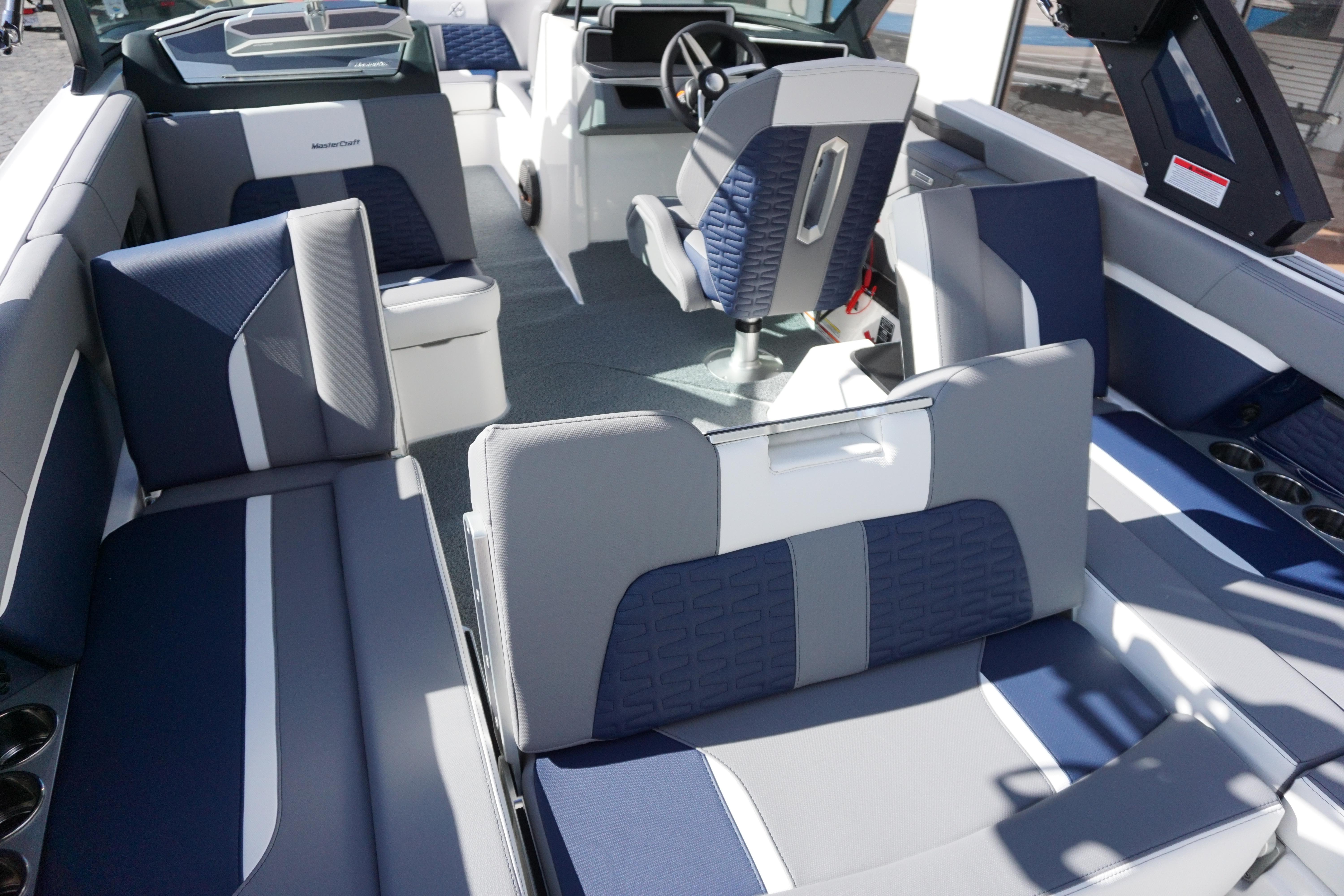 2025 MasterCraft X24 Supercharged 6.2L - 9K Rebate Eligible - 33