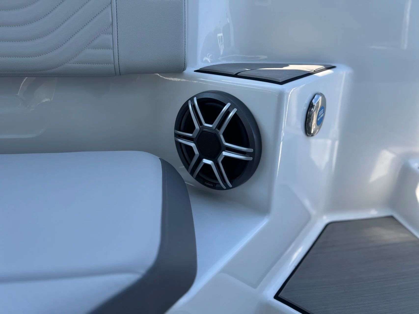 2026 Sea Ray SDX270 SURF - 22