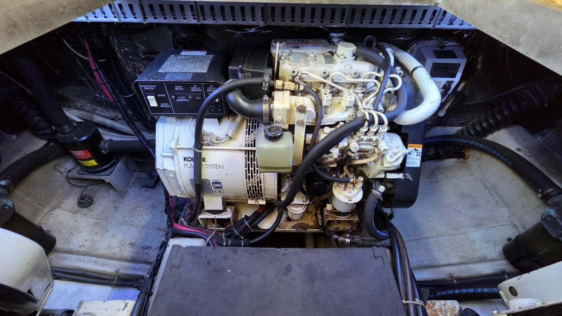 1998 Carver 405 Aft Cabin Motor Yacht - Image 62
