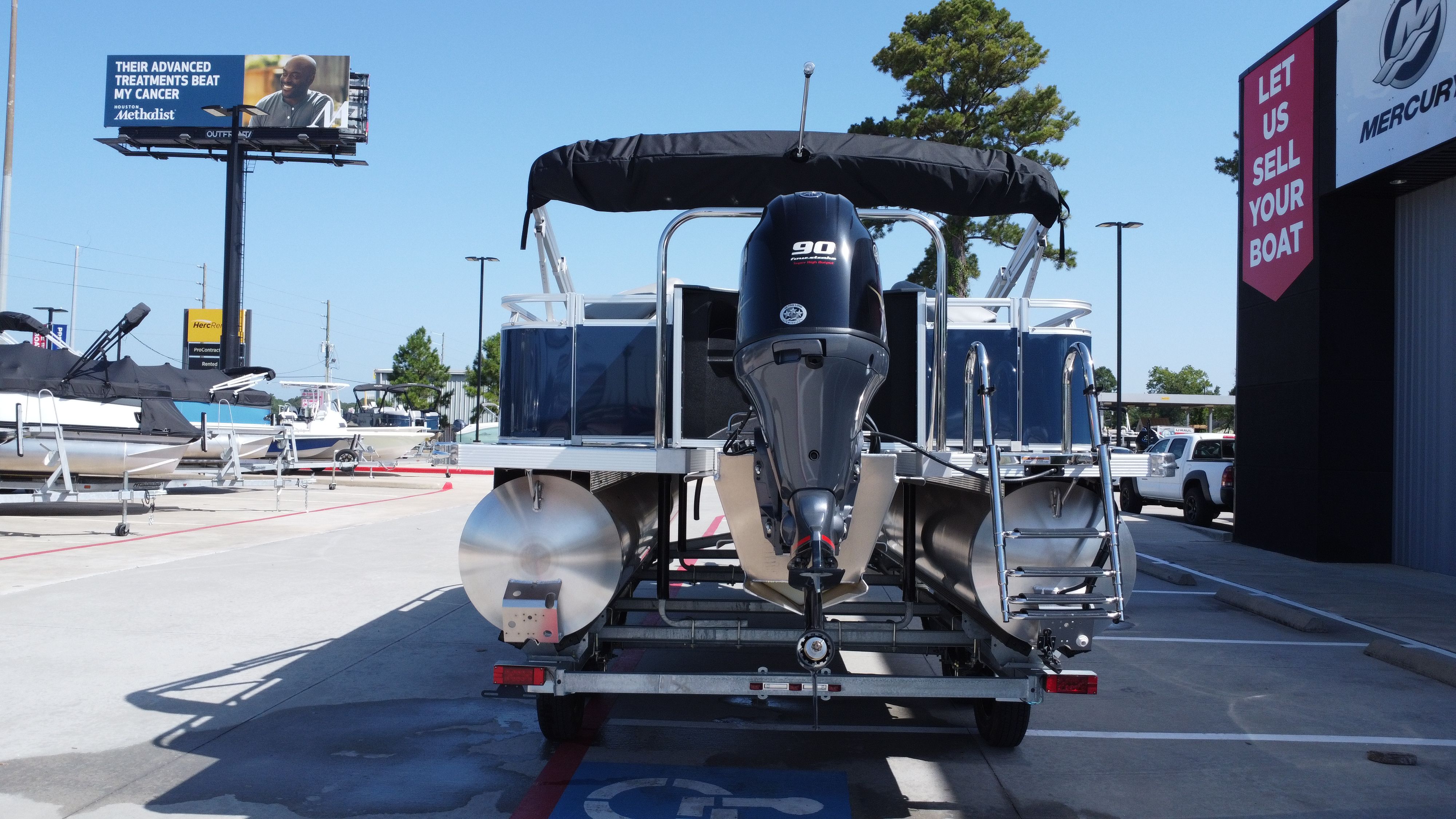 2025 Avalon Venture 85 Rear Fish - 21' - 9