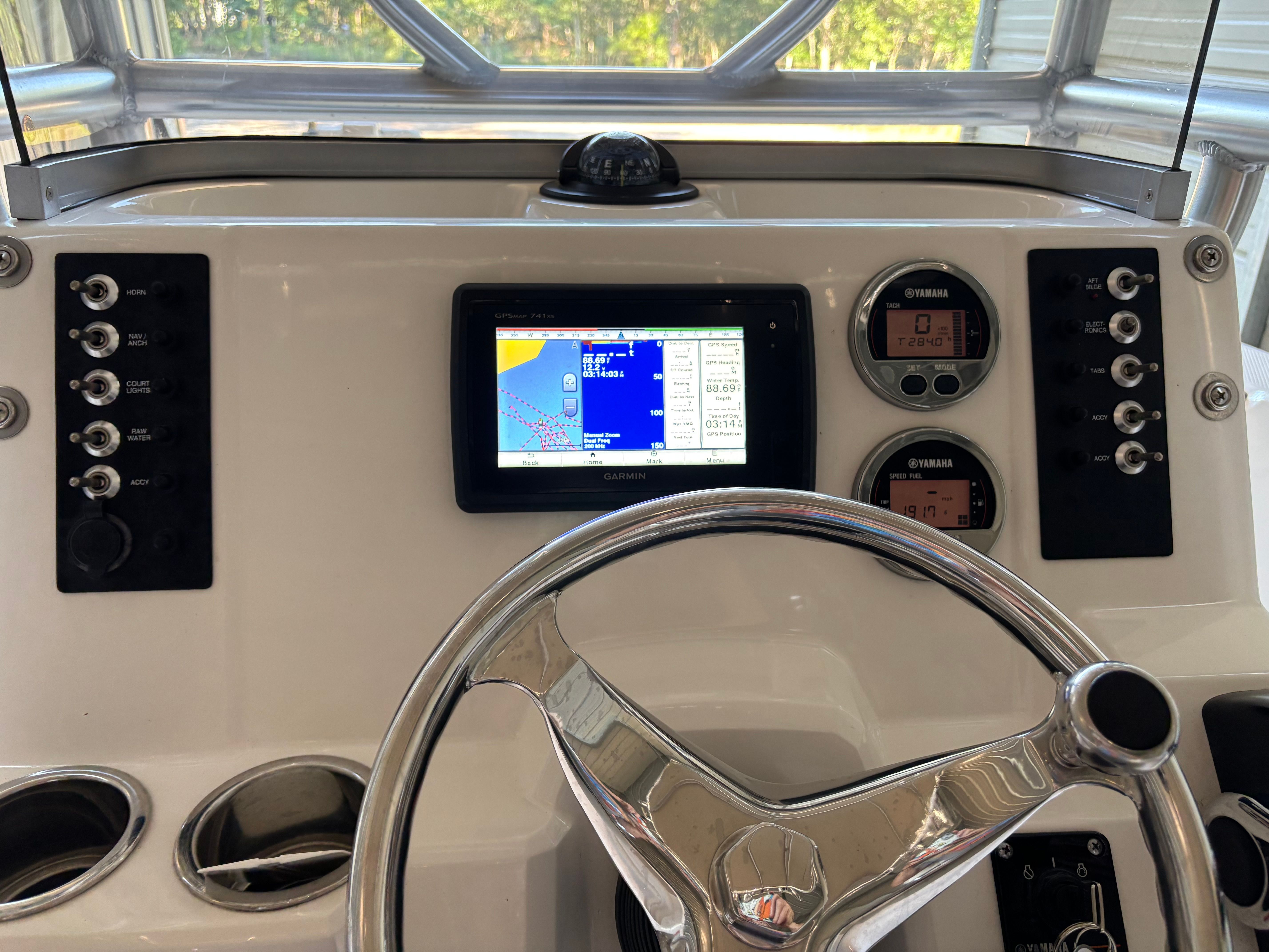 2017 Robalo R180 Center Console - 3