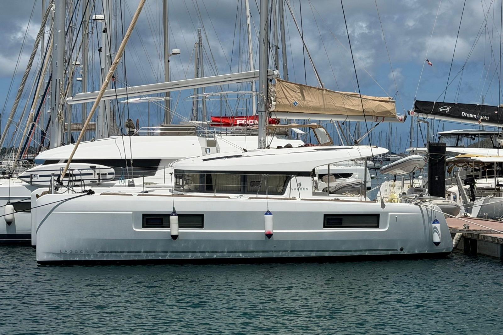 2020 Lagoon 40