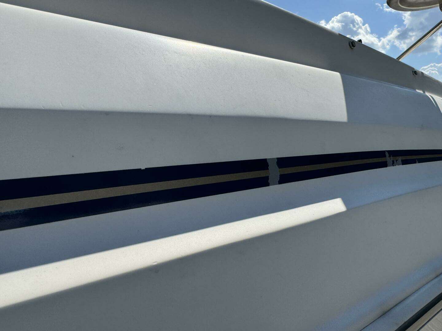 1999 Sea Ray 215 Express Cruiser - Image 224