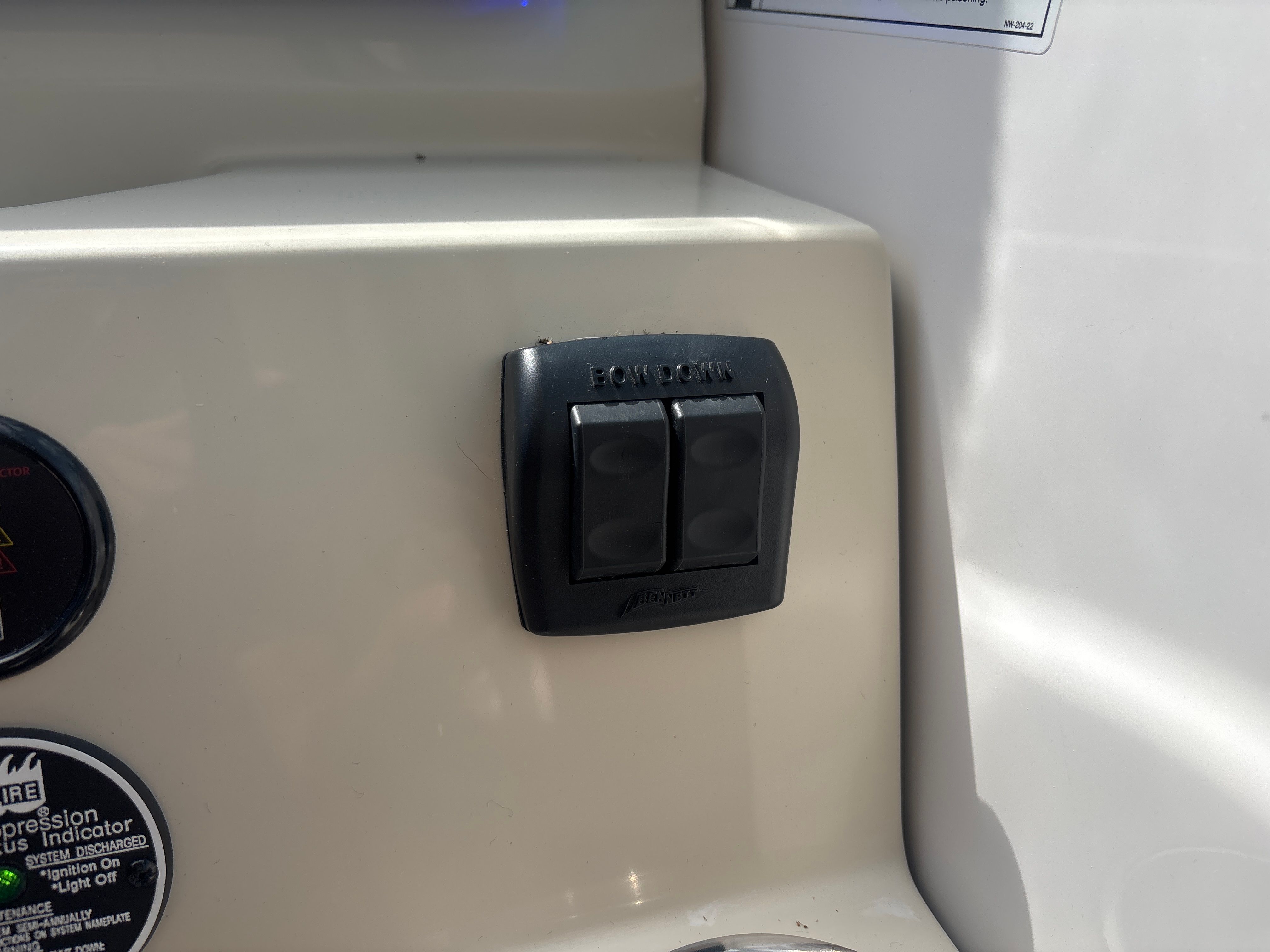 2025 Regal 28 Express - 13