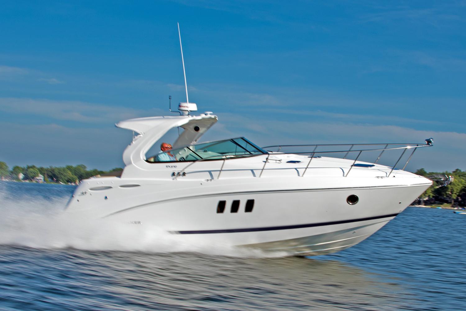 2018 Rinker EX 370