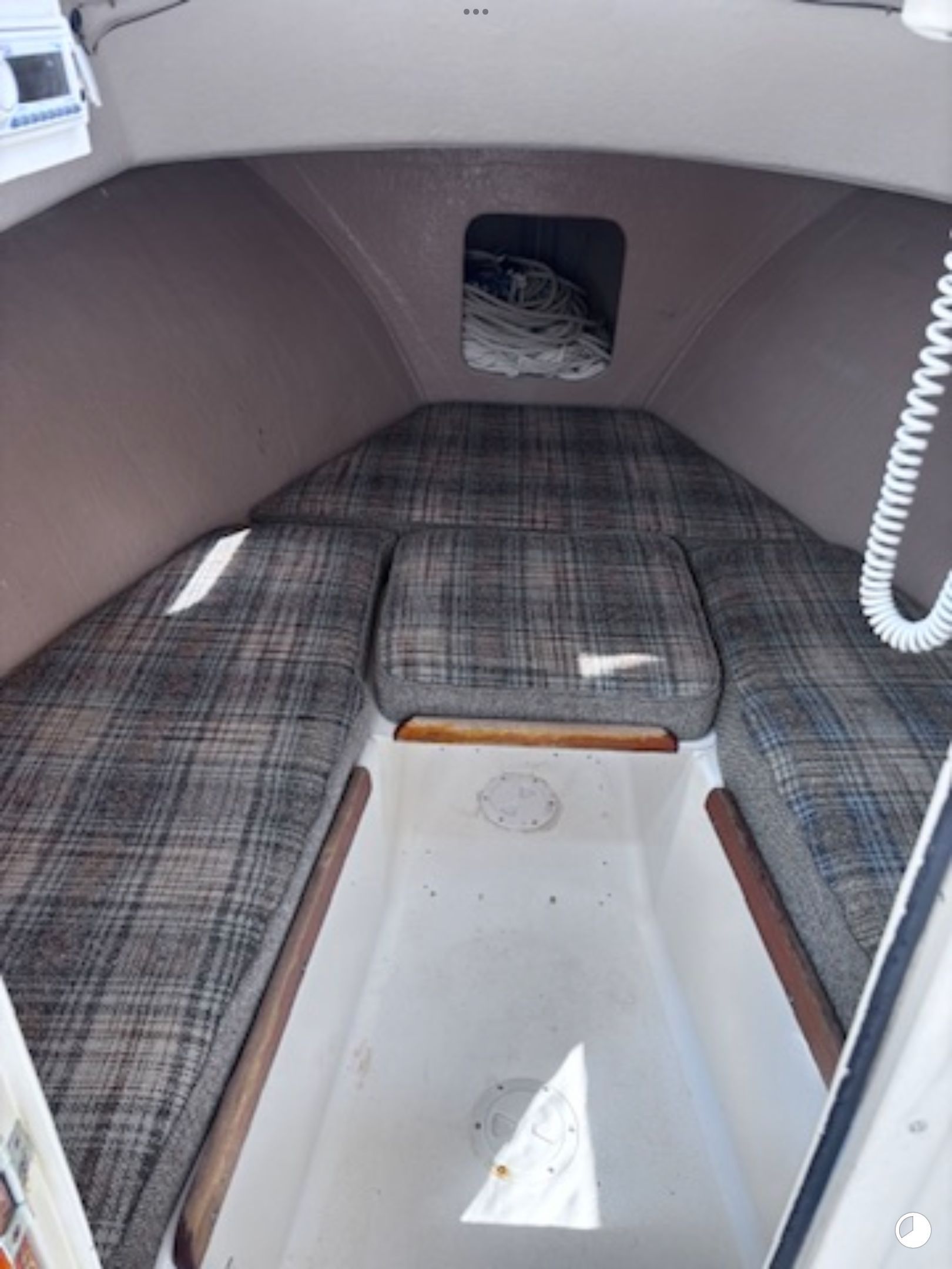 1984 SISU 22’ Bass boat - 10