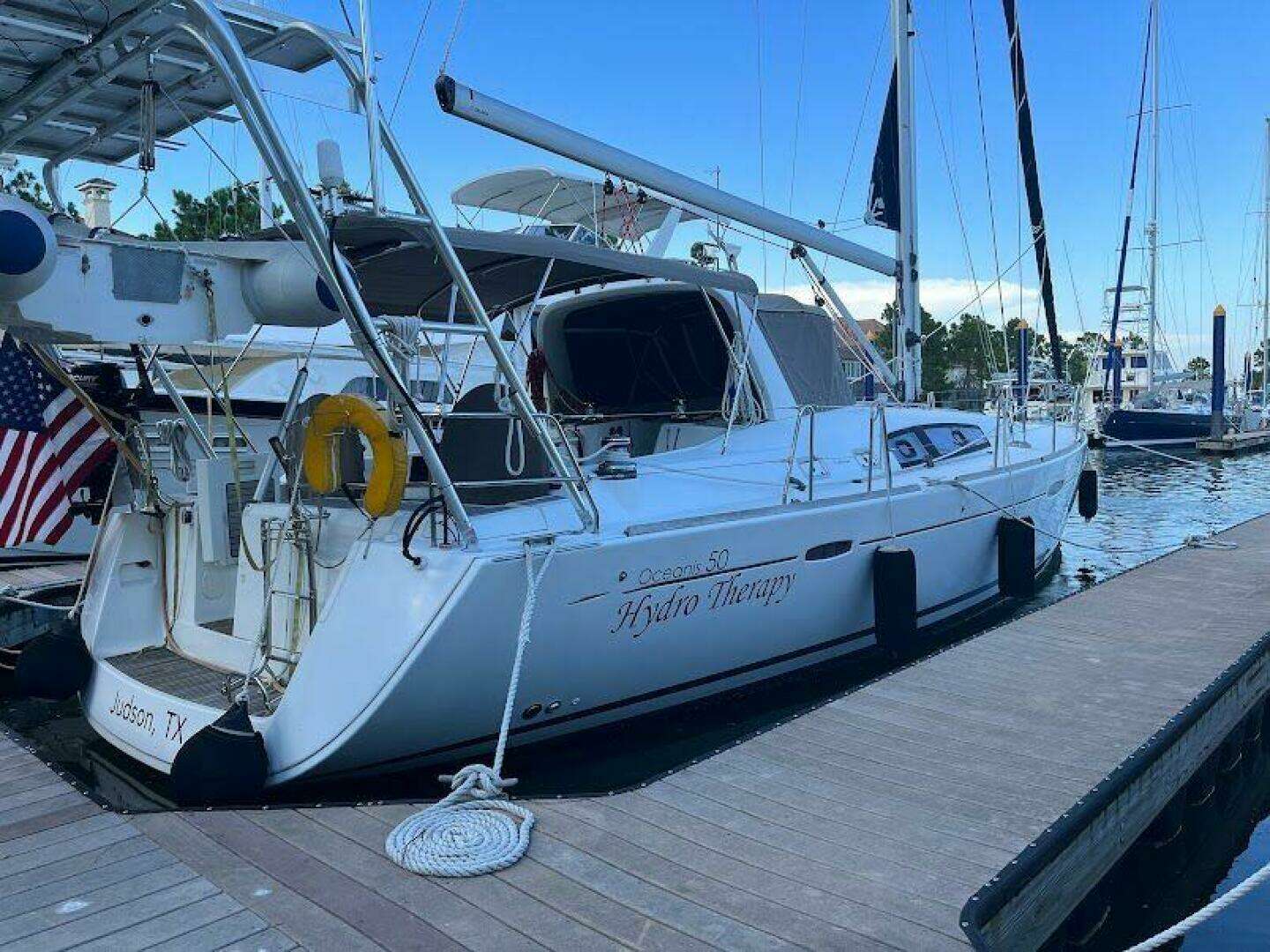 2013 Beneteau Oceanis - Image 2