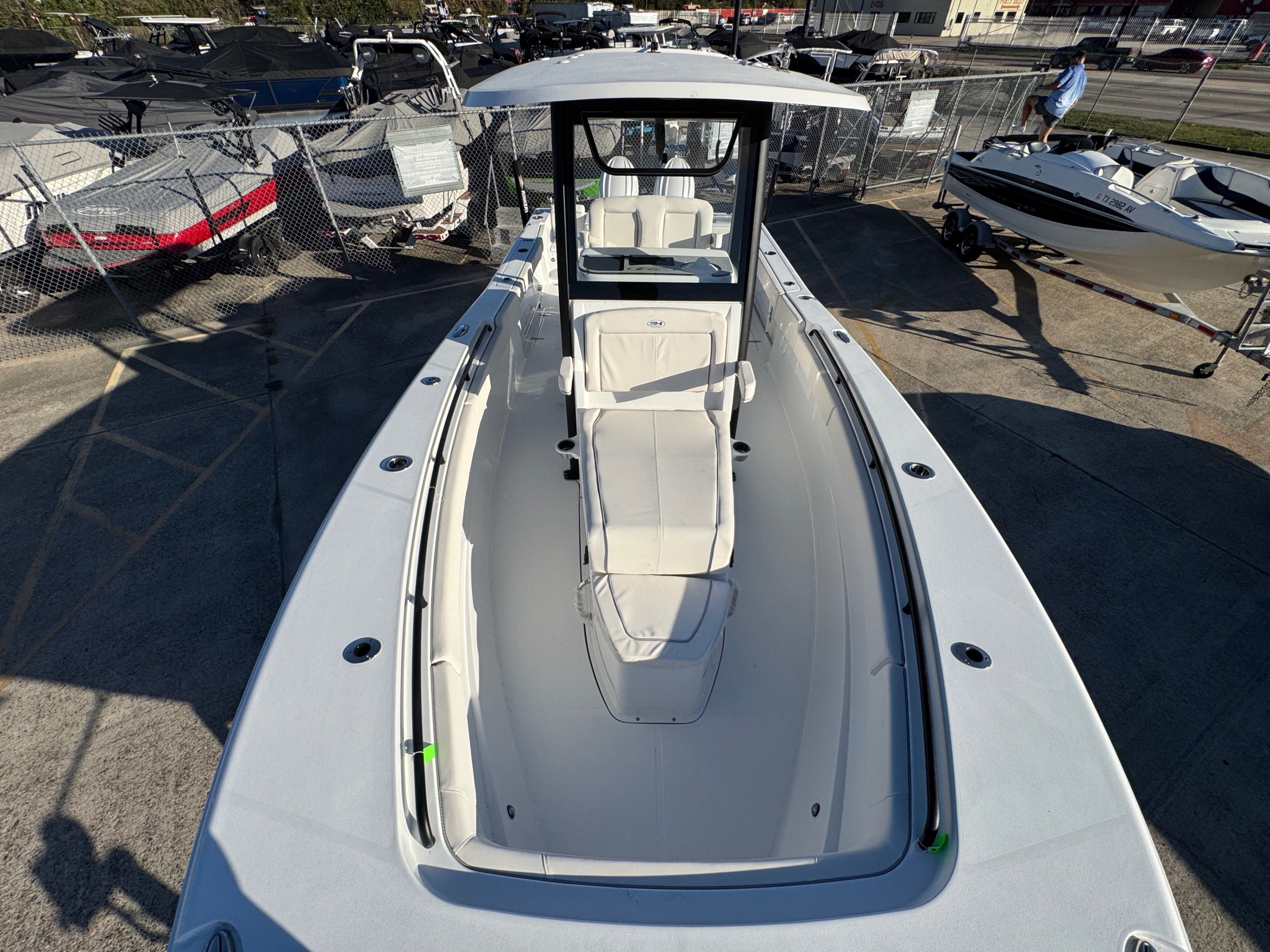 2026 Sea Hunt Gamefish 27 Coffin Box - 10