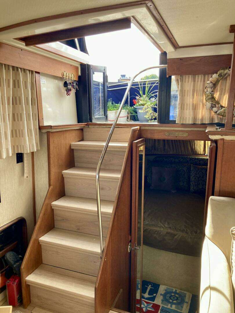 1983 Carver 3607 AC - Image 5