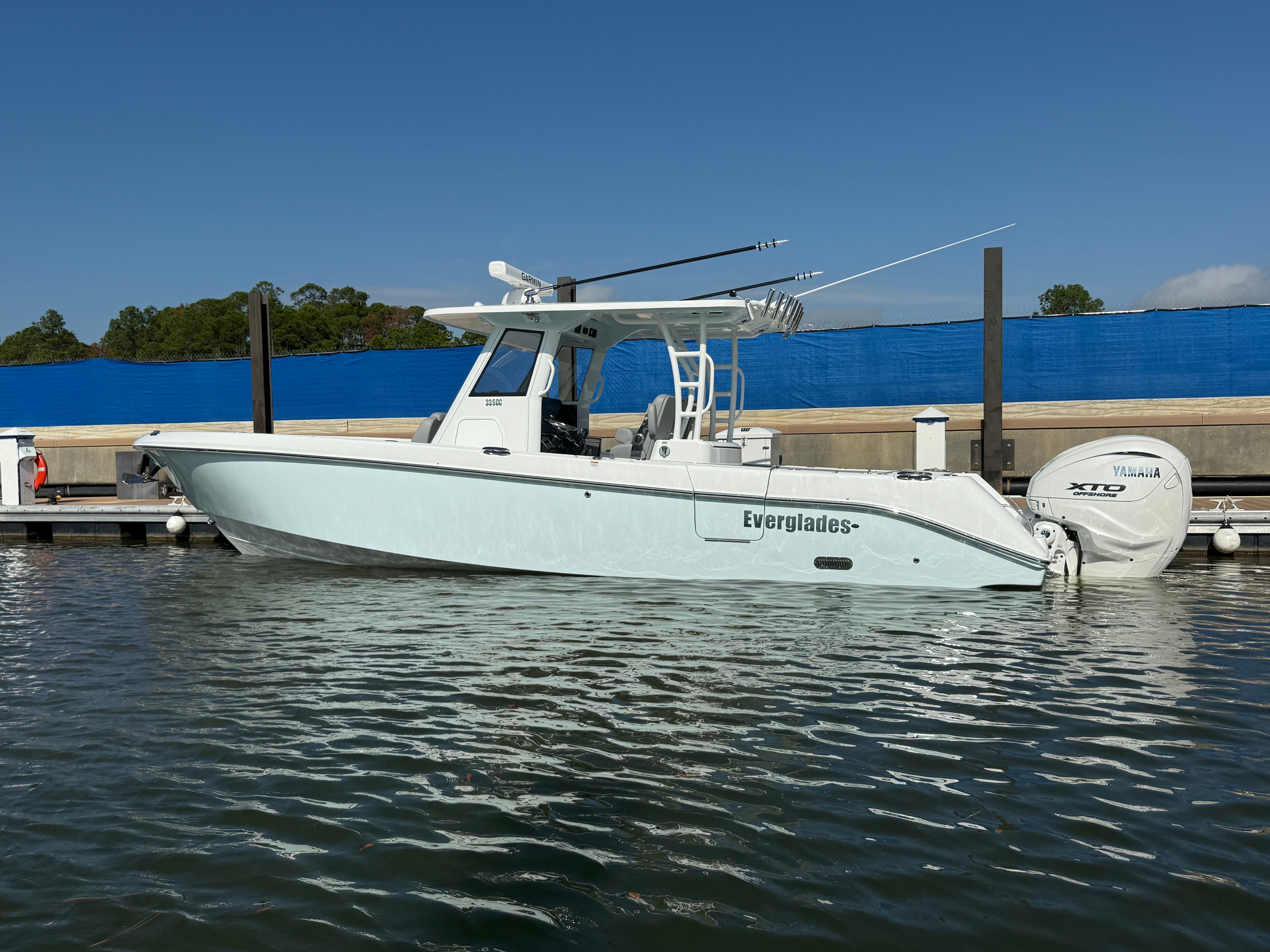 2026 Everglades 335 Center Console