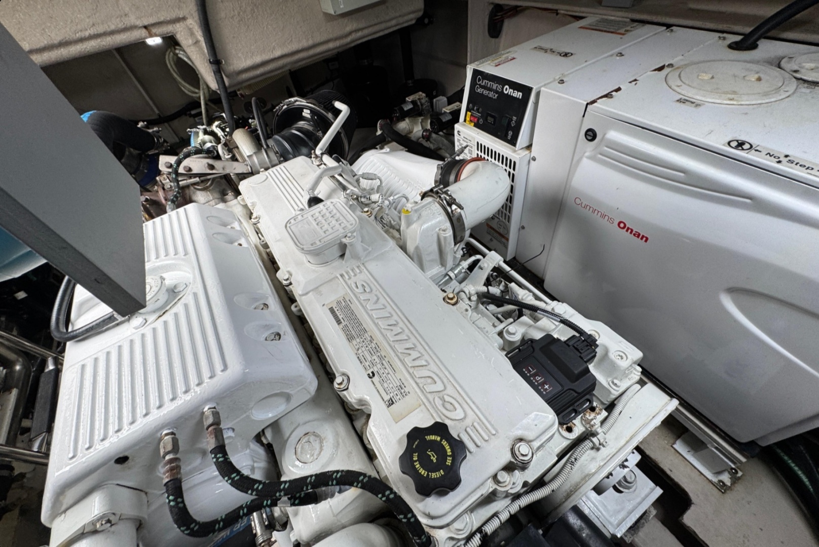 2015 Sea Ray Sundancer 510 - Image 89