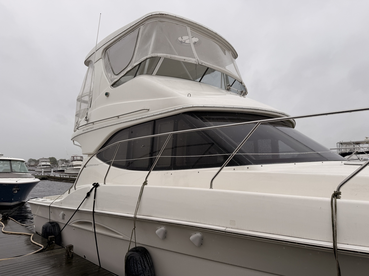 2006 Silverton 38 Convertible - Image 30