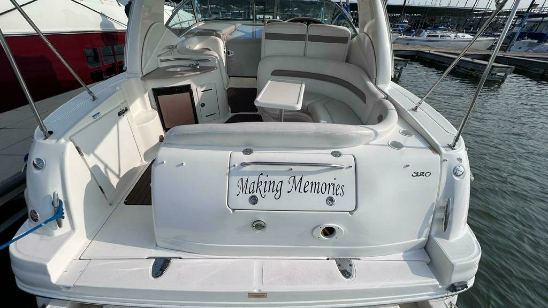 2005 Sea Ray Sundancer 320 - Image 14
