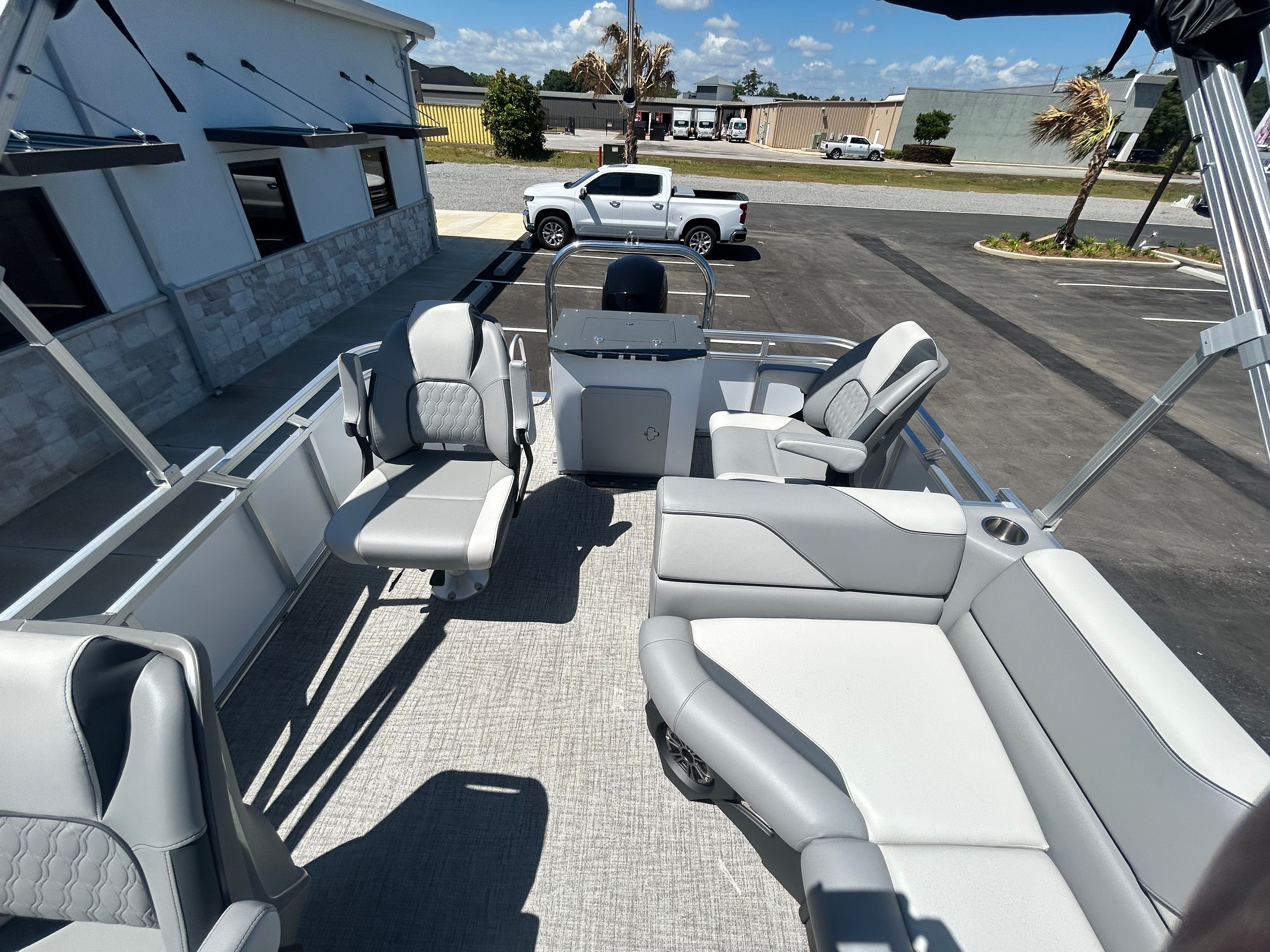 2025 Tahoe SPT FNC23T - 20