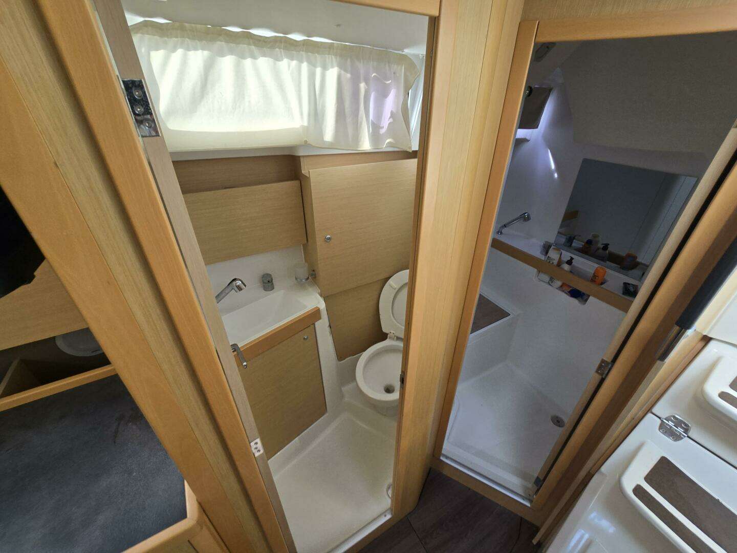 2018 Beneteau 38.1 - Image 20
