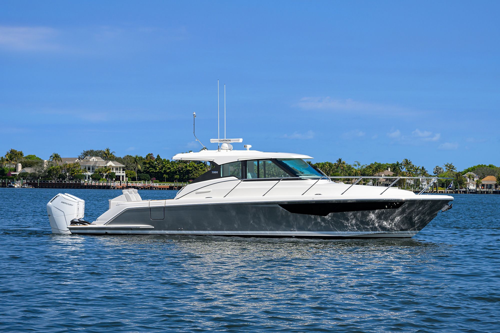 2022 Tiara Yachts 43 LE