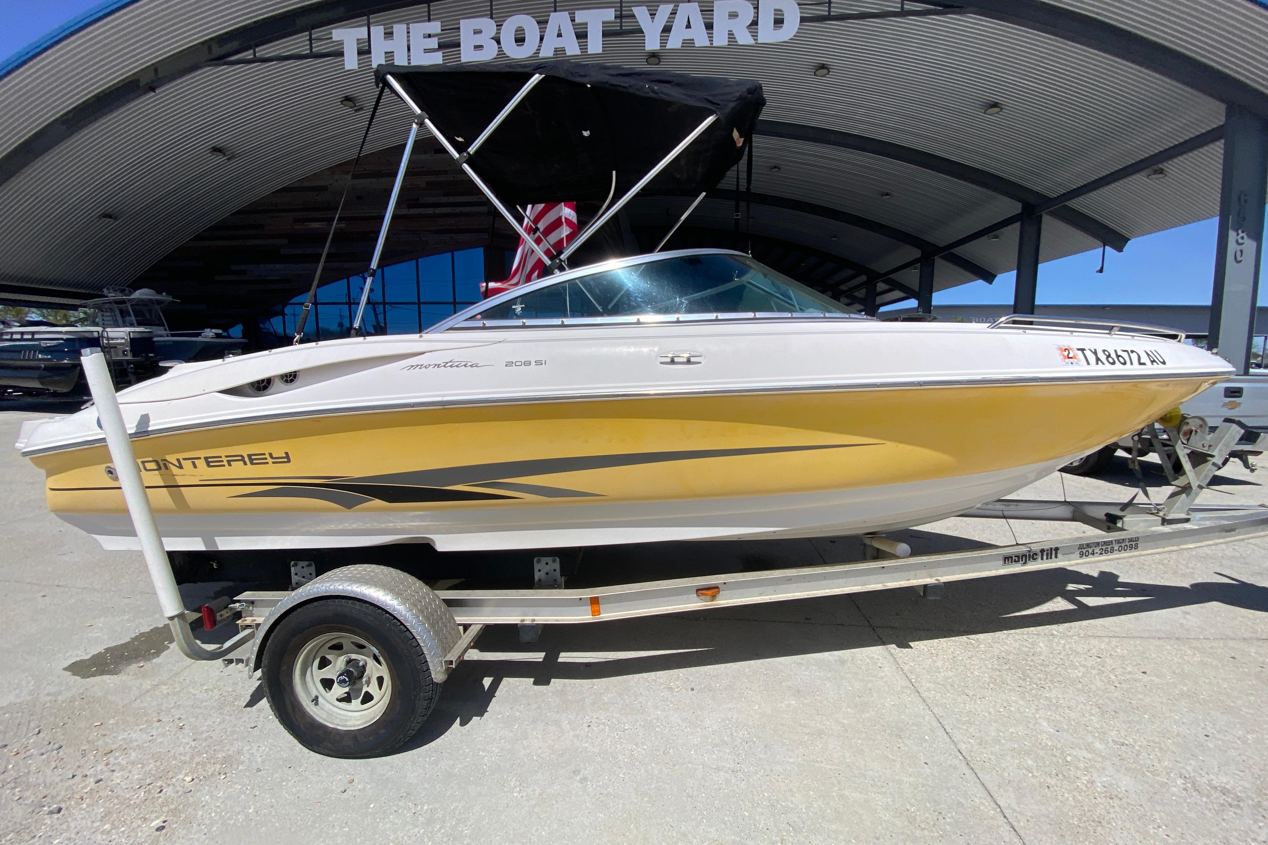2003 Monterey 208SI Montura boat on trailer at The Boat Yard.