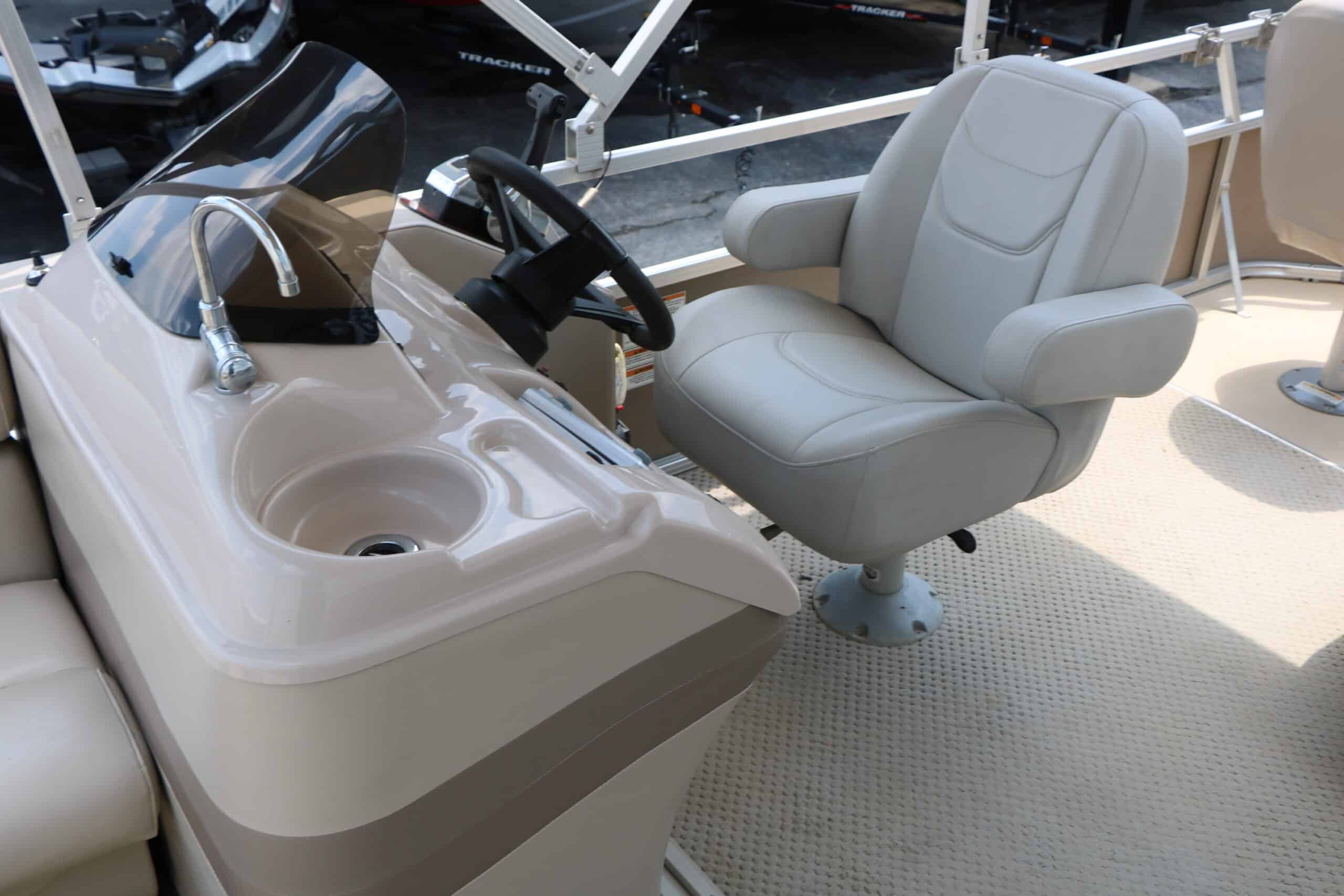 2011 Starcraft Stardeck 226 CRUISE N FISH - 26