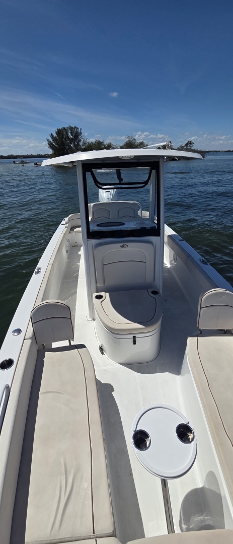 2021 Sea Hunt Escape 27 Center Console - Image 27