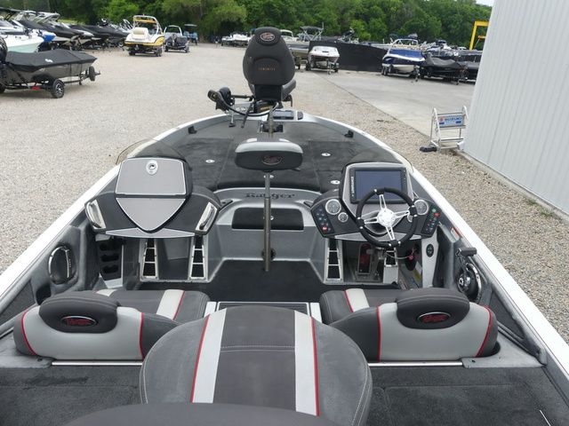 2015 Ranger Z520 Comanche - 14