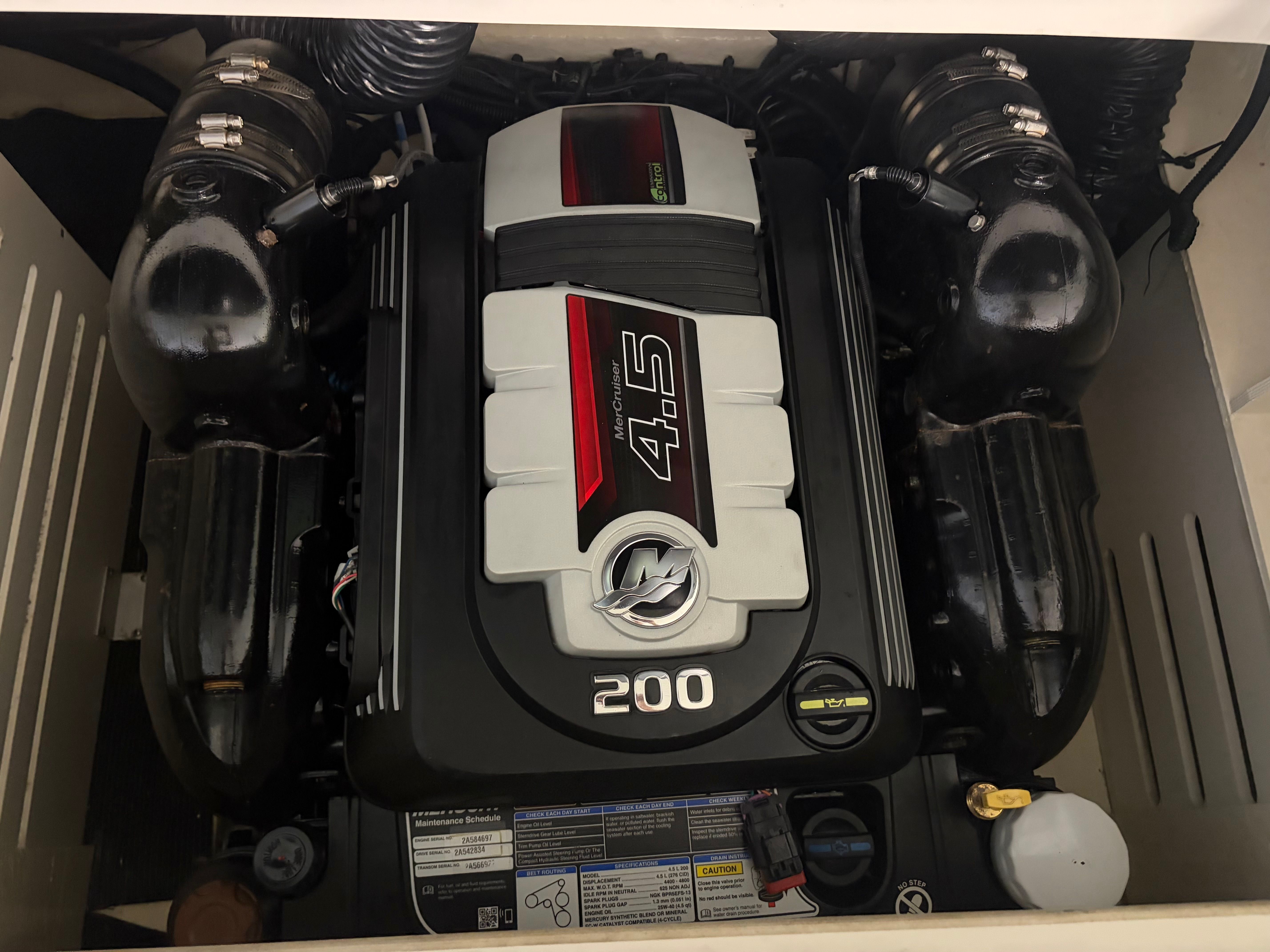 2018 Sea Ray SPX 210 - 18