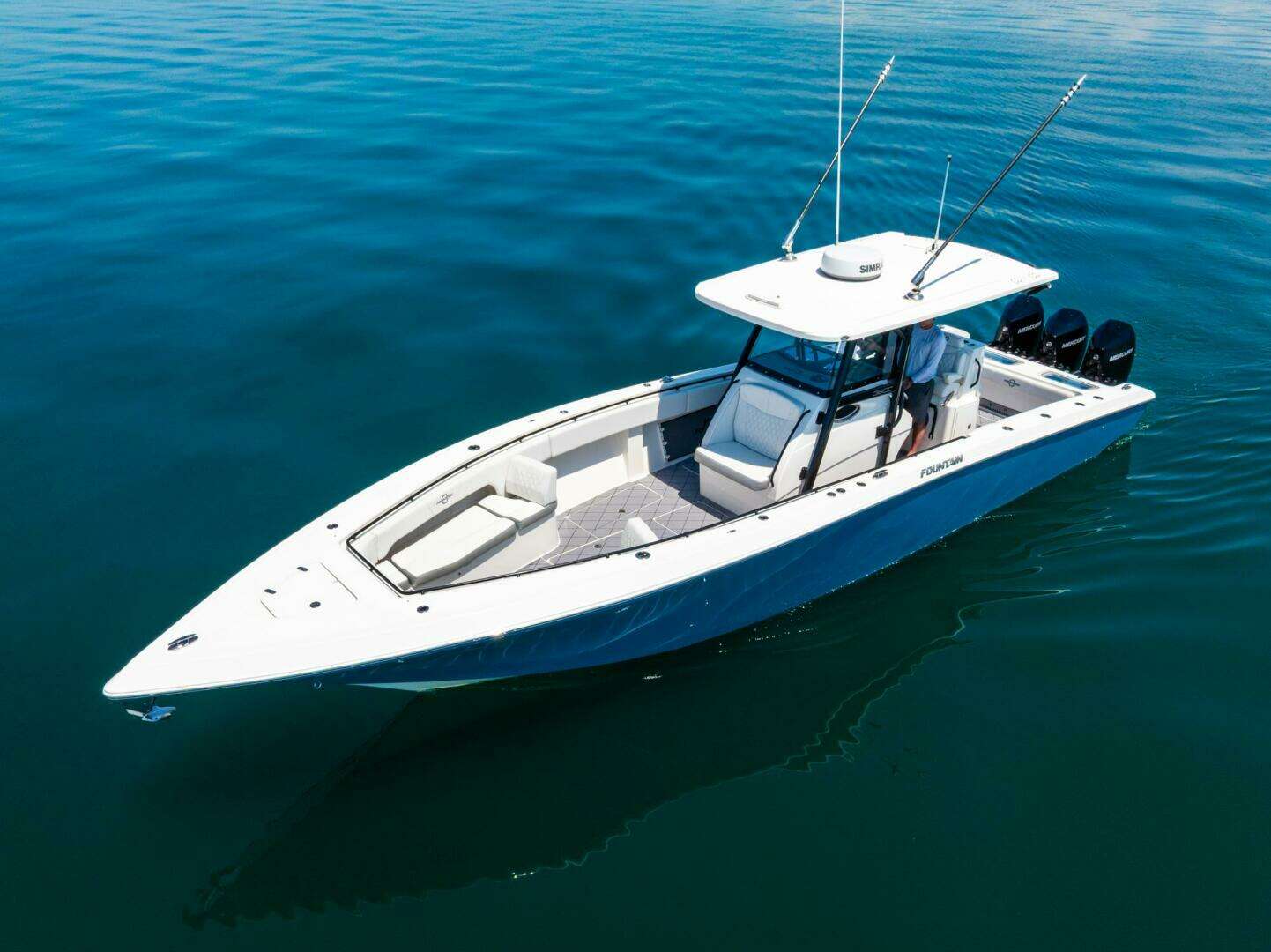 2020 Fountain 38 Center Console - Image 9