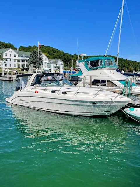 2002 Rinker Fiesta Vee 342