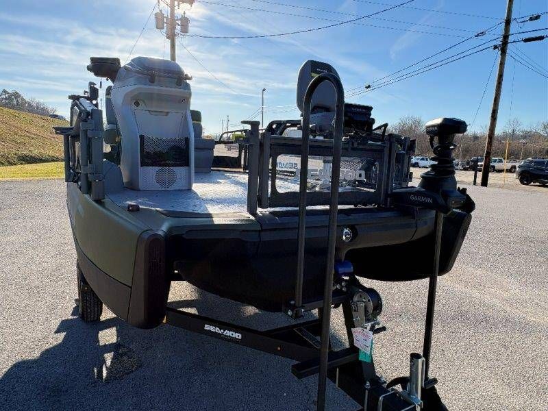 2026 Sea-Doo Switch Fish 18 - 25