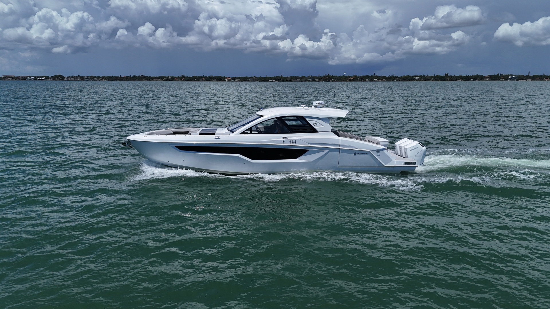 2026 Cruisers Yachts 50GLS OB - Image 36
