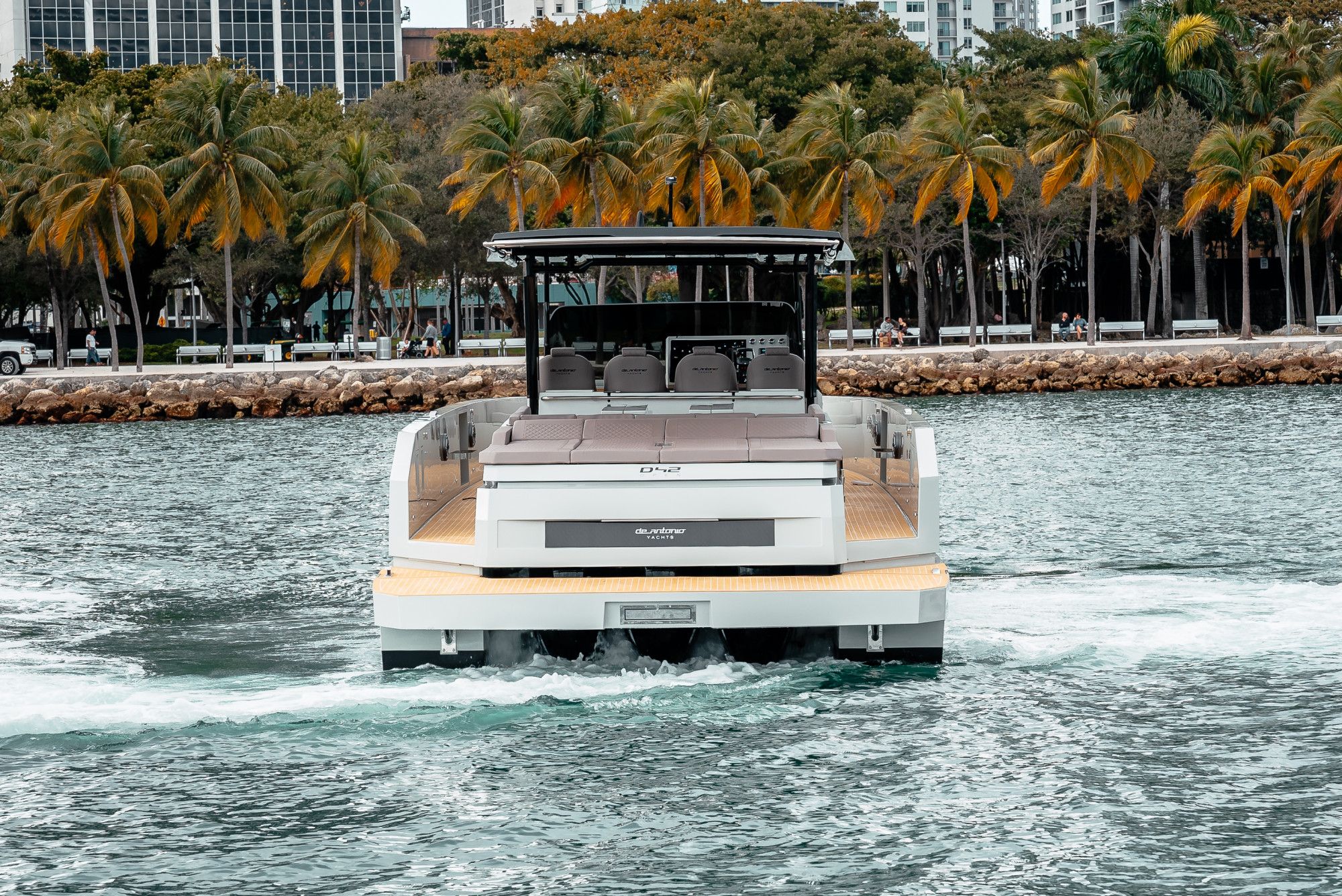 2025 De Antonio Yachts D42 Open - 7
