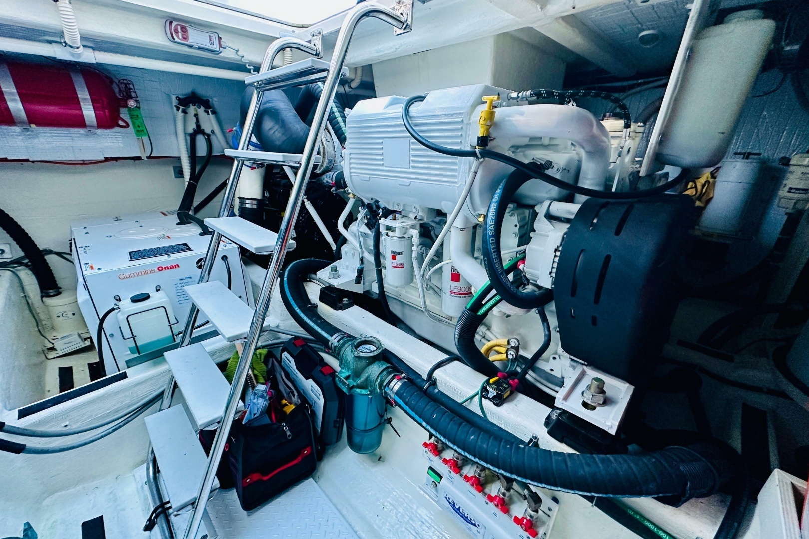 2013 Sabre 48 Salon Express - Image 15