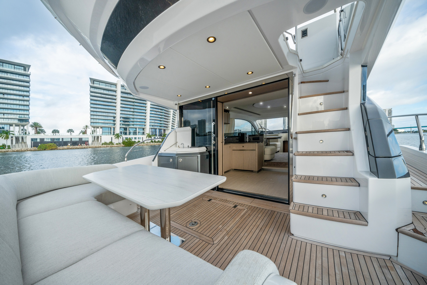 2023 Azimut 53 FLY - Image 43