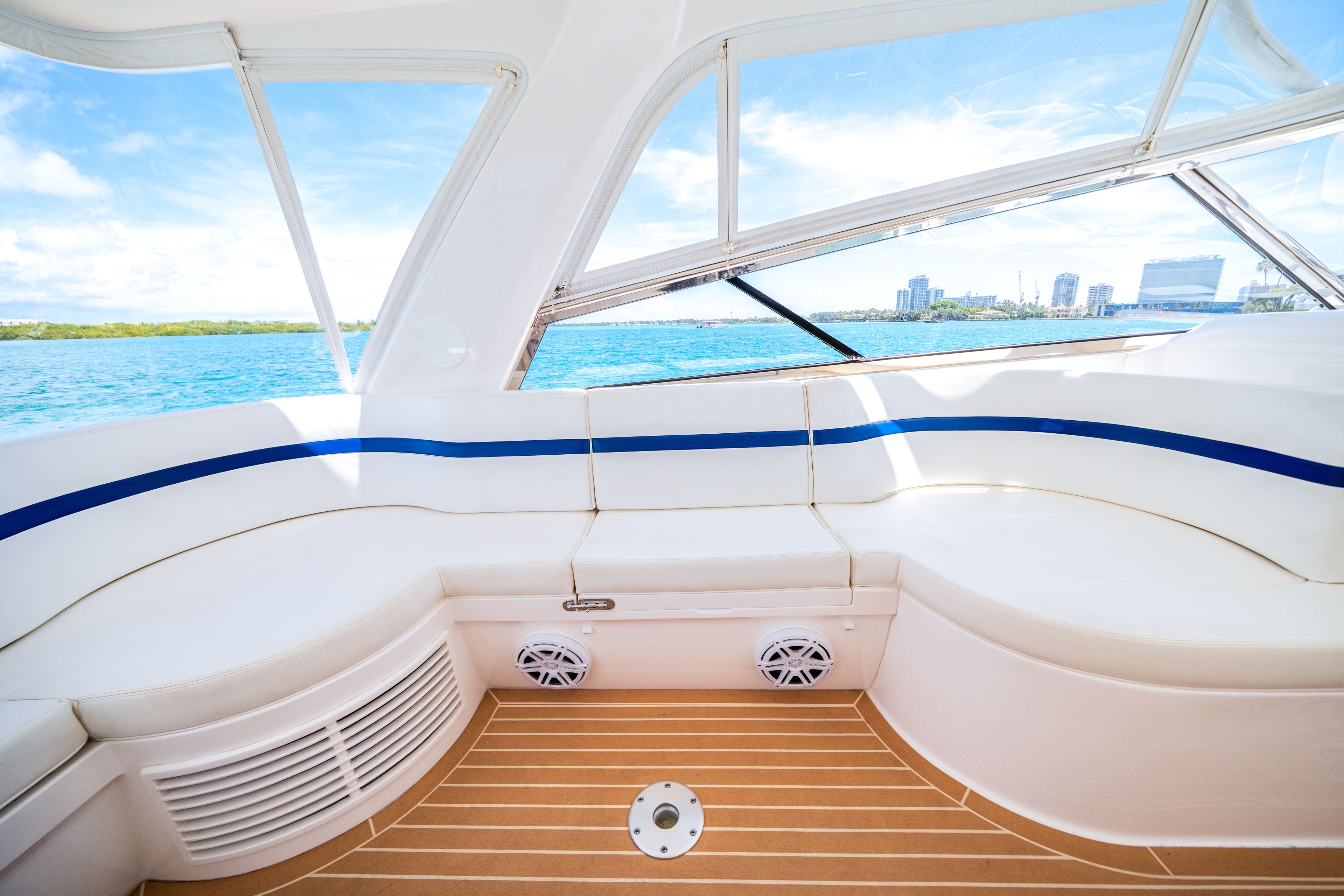 2018 Intrepid 475 Sport Yacht - 24