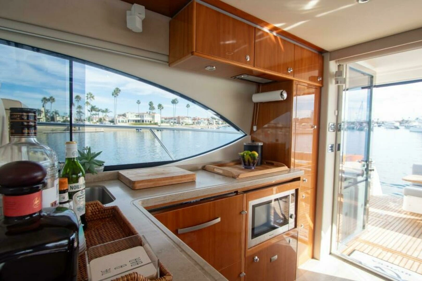 2012 Riviera 50 Sport Yacht - Image 4