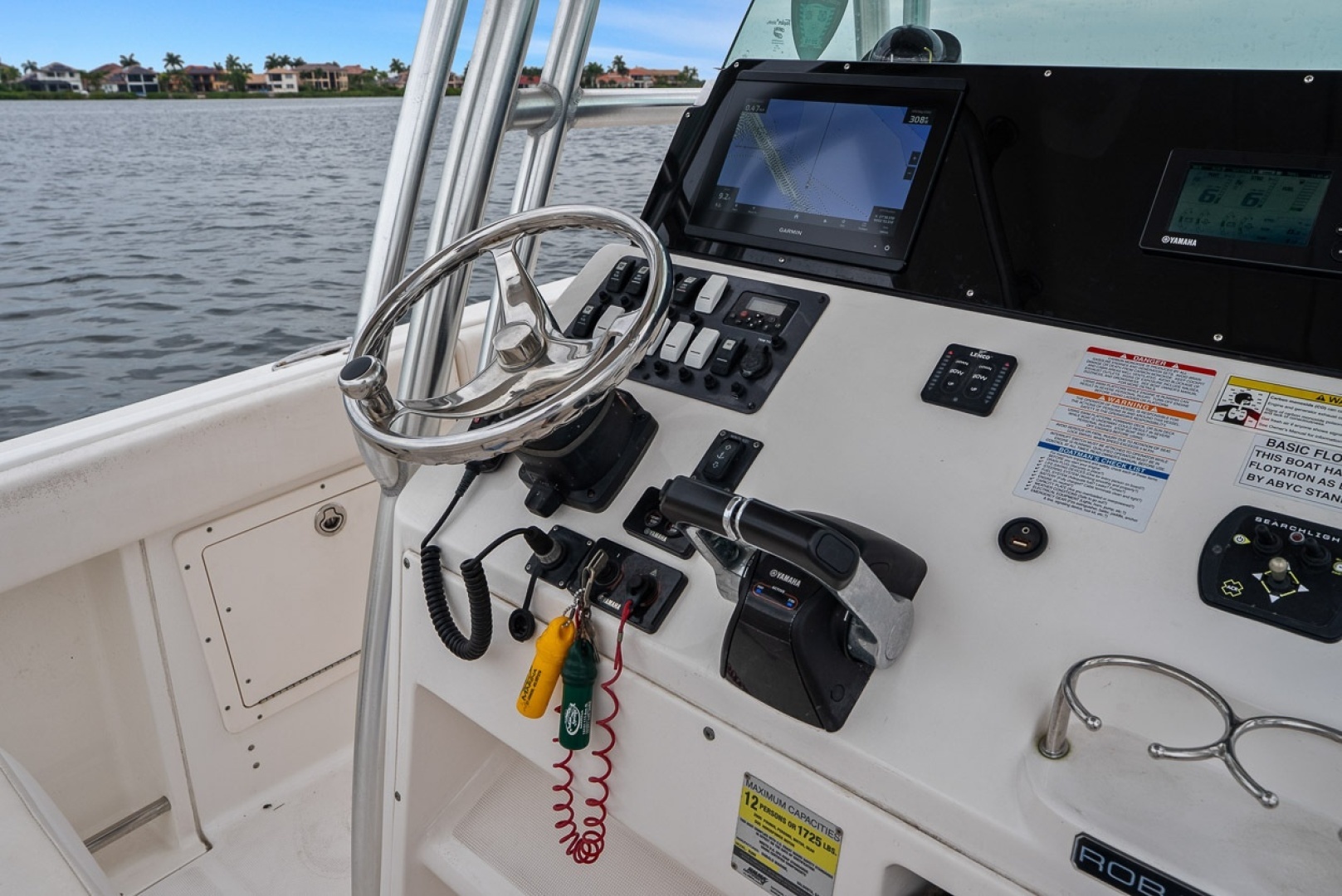 2013 Robalo R260 - Image 18