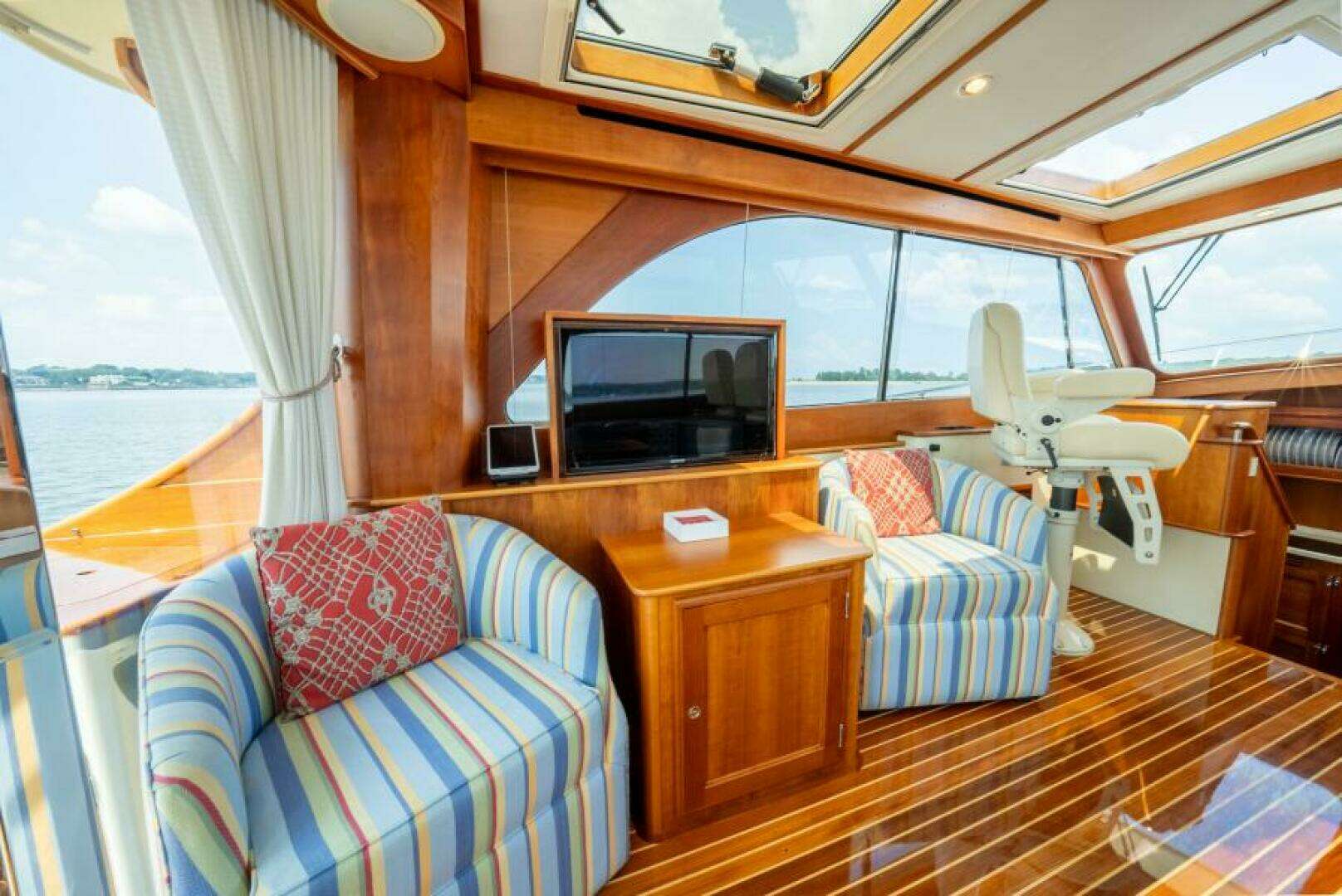 2012 Hinckley Talaria 48 - Image 17