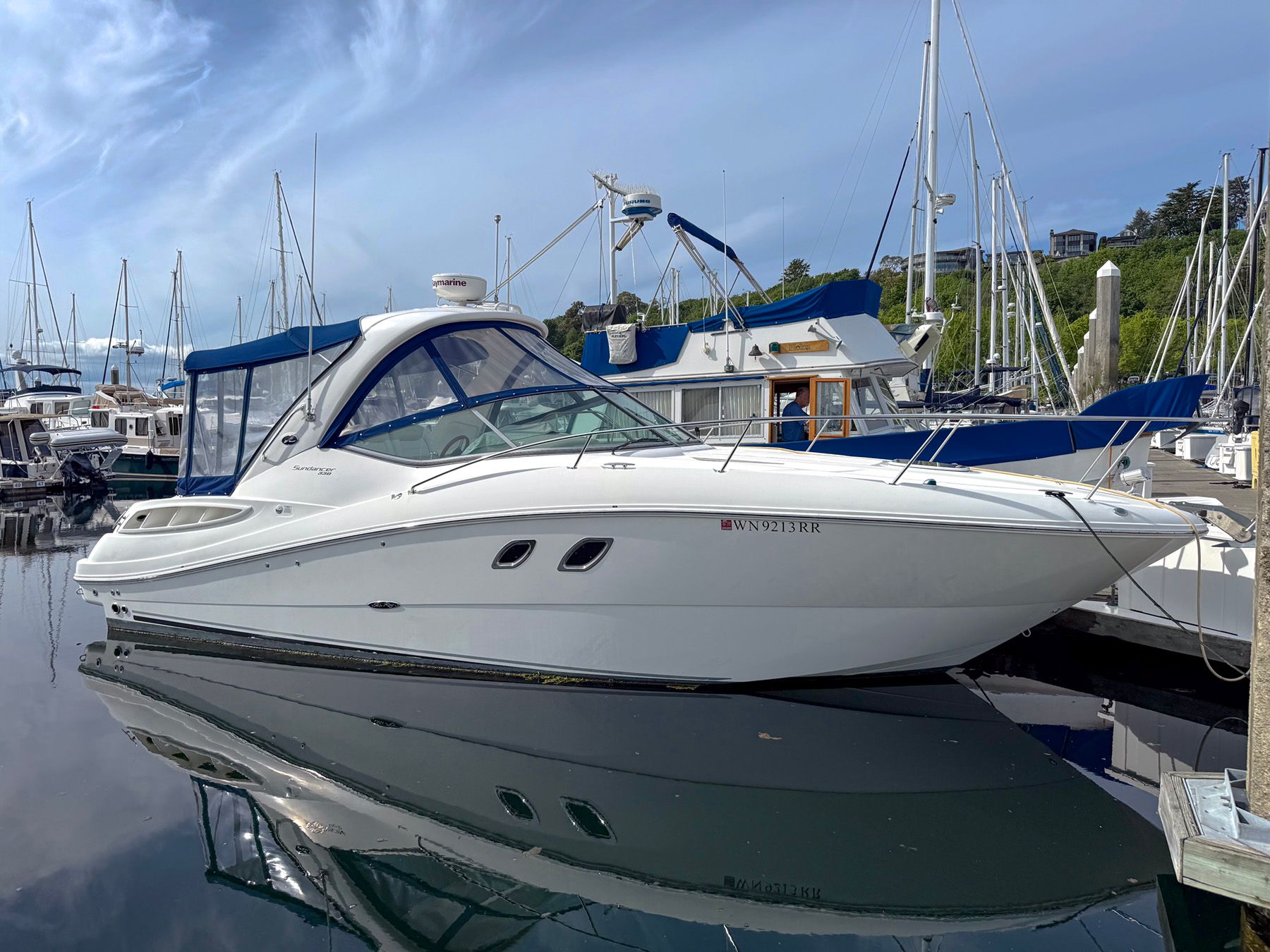 2010 Sea Ray Sundancer 330