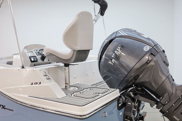 2026 Starcraft SVX 191 OB - 13