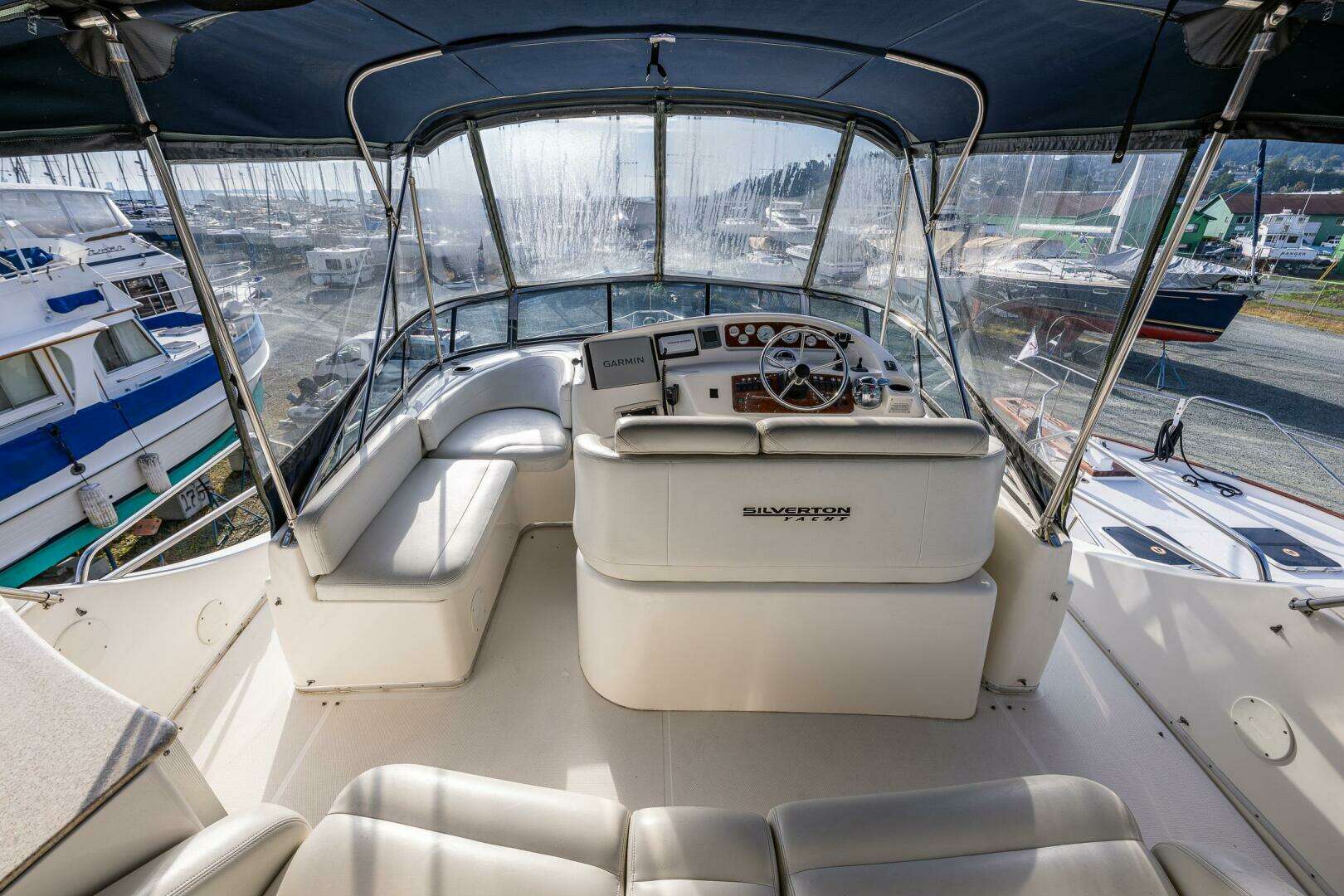2001 Silverton Sport Bridge - Image 19